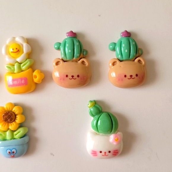 Charms Resin Beads 10 Pieces DIY Cactus Flower Cartoon Multi-Color New - Picture 3 of 7